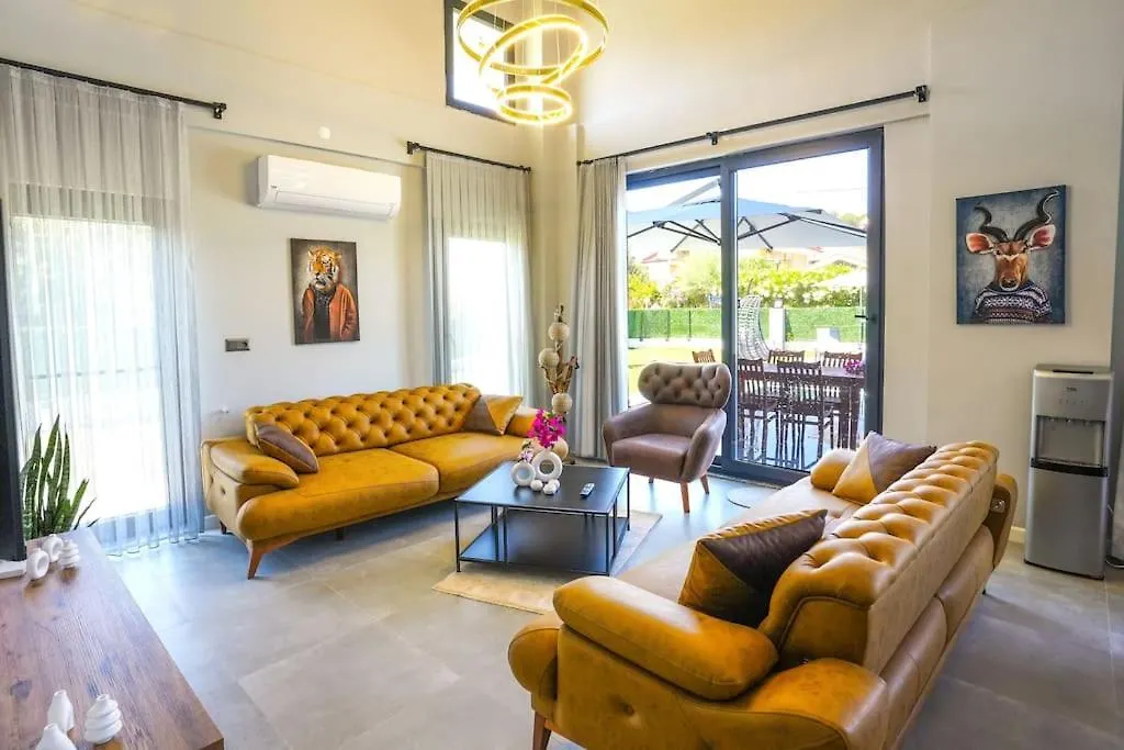 Villa Plathora